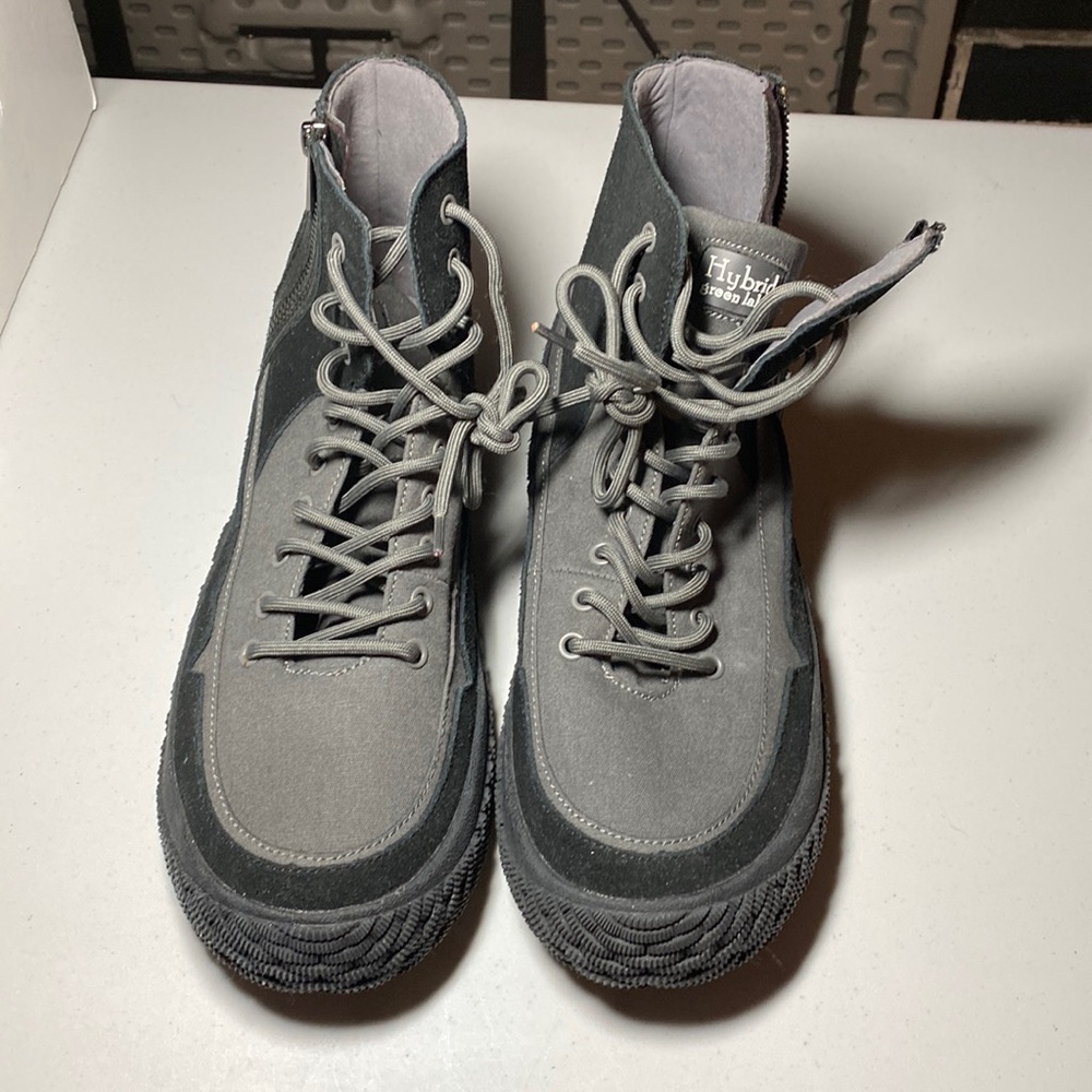 NWOB, Hybrid Green Label shoes, size 12, never worn, black w/ gray accent